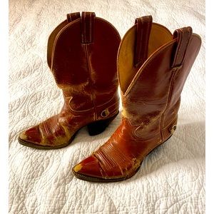 VINTAGE Sexy 60s Cowgirl Boots ♥️